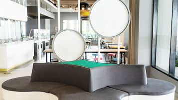 Lobby lounge