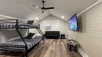 4 chambres, bureau, fer et planche à repasser, Wi-Fi