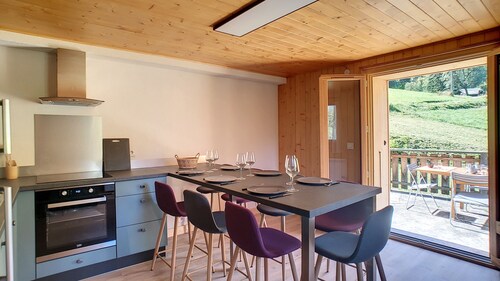 Lilou - Sleeps 6 - Terrace - Saint Jean D'Aulps - Cosy, quiet and peaceful flat