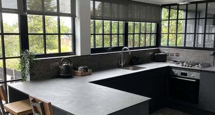 Booking Urban - Halstead