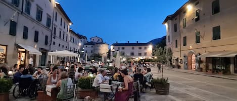 Ristorazione all'aperto