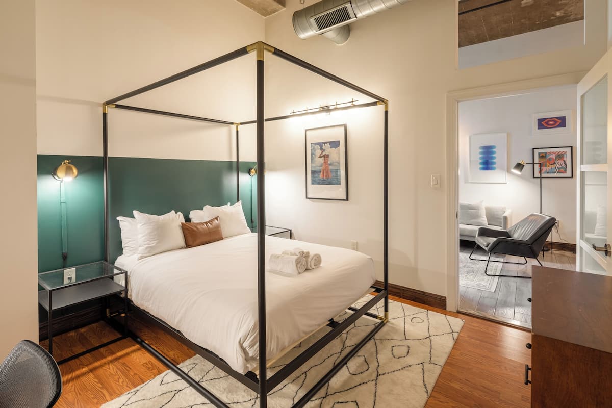 Apartment, 2 Bedrooms, 2 Bathrooms | 1 bedroom, laptop workspace, iron/ironing board, free cribs/infant beds