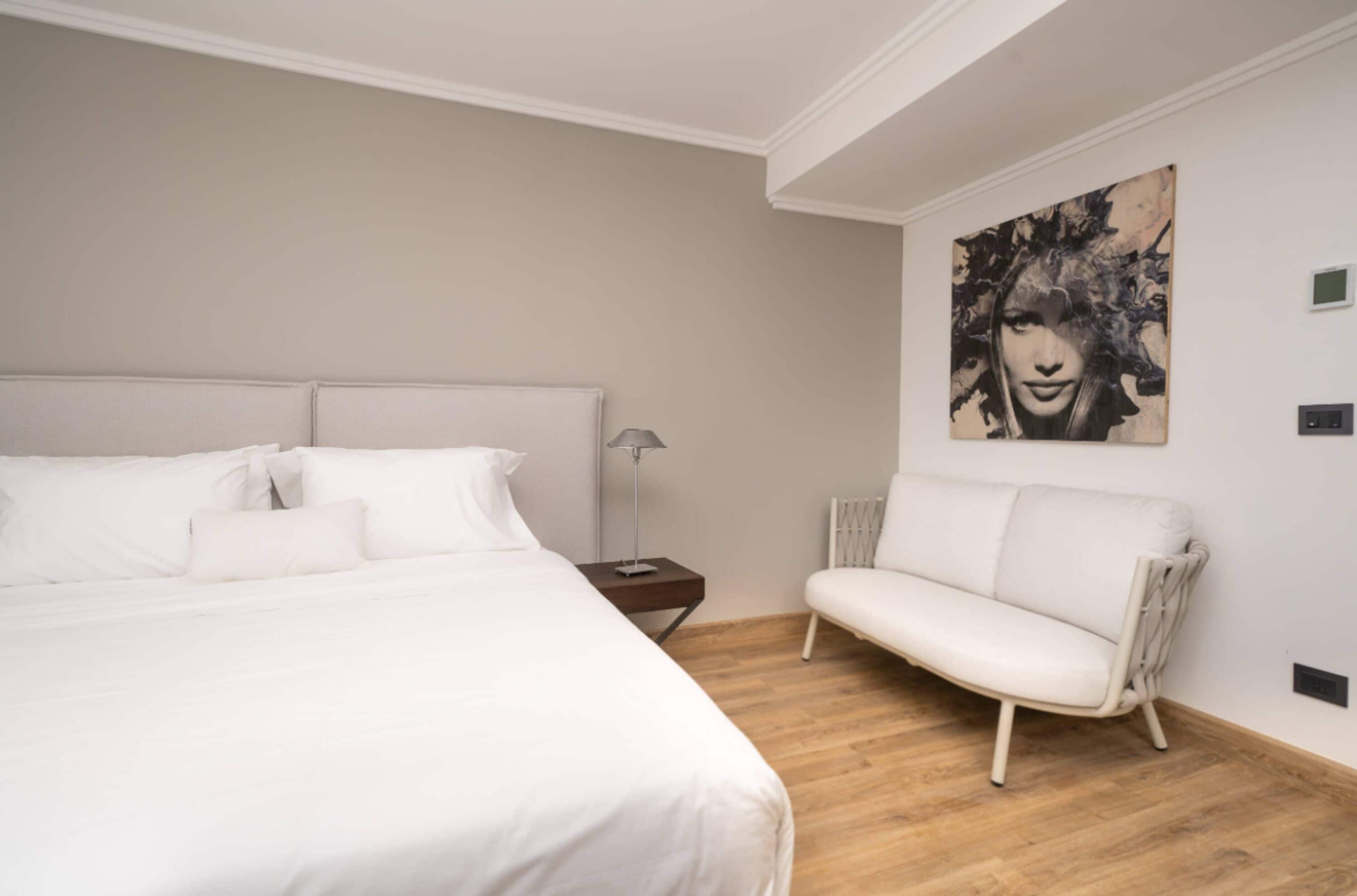 deluxe room | 1 bedroom, premium bedding, down duvets, memory-foam beds