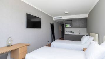 Superior Twin Room | 1 bilik tidur, peralatan tempat tidur premium, gebar bulu kapas