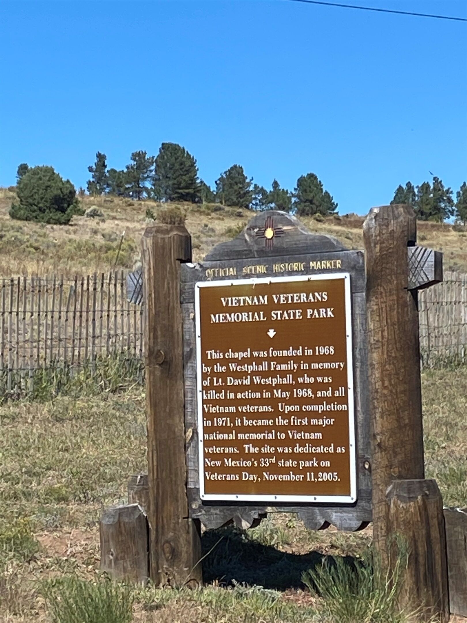 A Vietnam Veterans Memorial State Park sign.