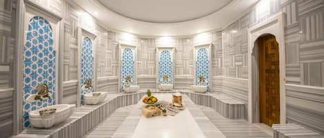 Behandlingsrum för par, bastu, Ängbastu och turkiskt bad/hamam