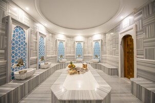 Couples treatment room(s), sauna, steam room, Turkish bath/hammam