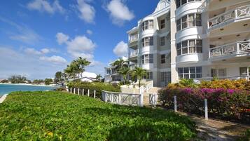 Apartment, 2 Bedrooms | Exterior