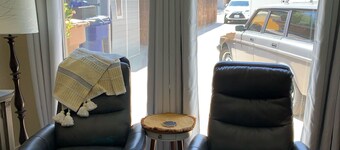 Private Detached King Bed Guest House