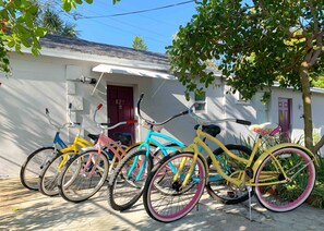 المنطقة المحيطة بالمنشأة