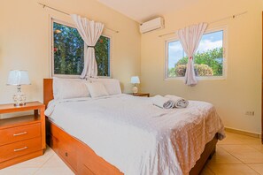 Deluxe-Villa | 3 Schlafzimmer, Bügeleisen/Bügelbrett, Bettwäsche