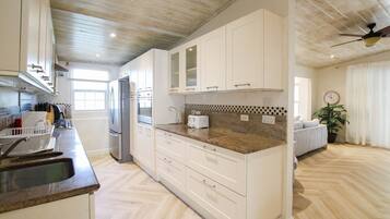 Villa, 4 Bedrooms | Private kitchen | Fridge, oven, stovetop, coffee/tea maker