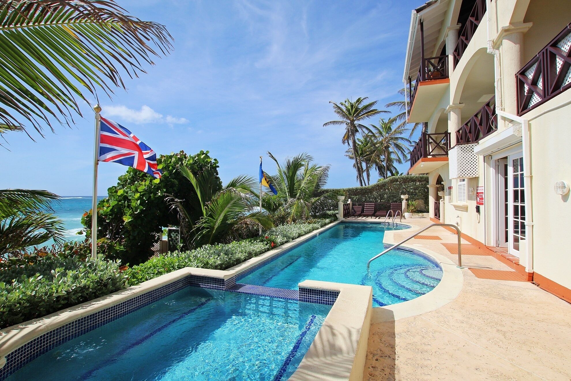 Apartemen, 2 kamar tidur | Kolam renang | Kolam renang outdoor