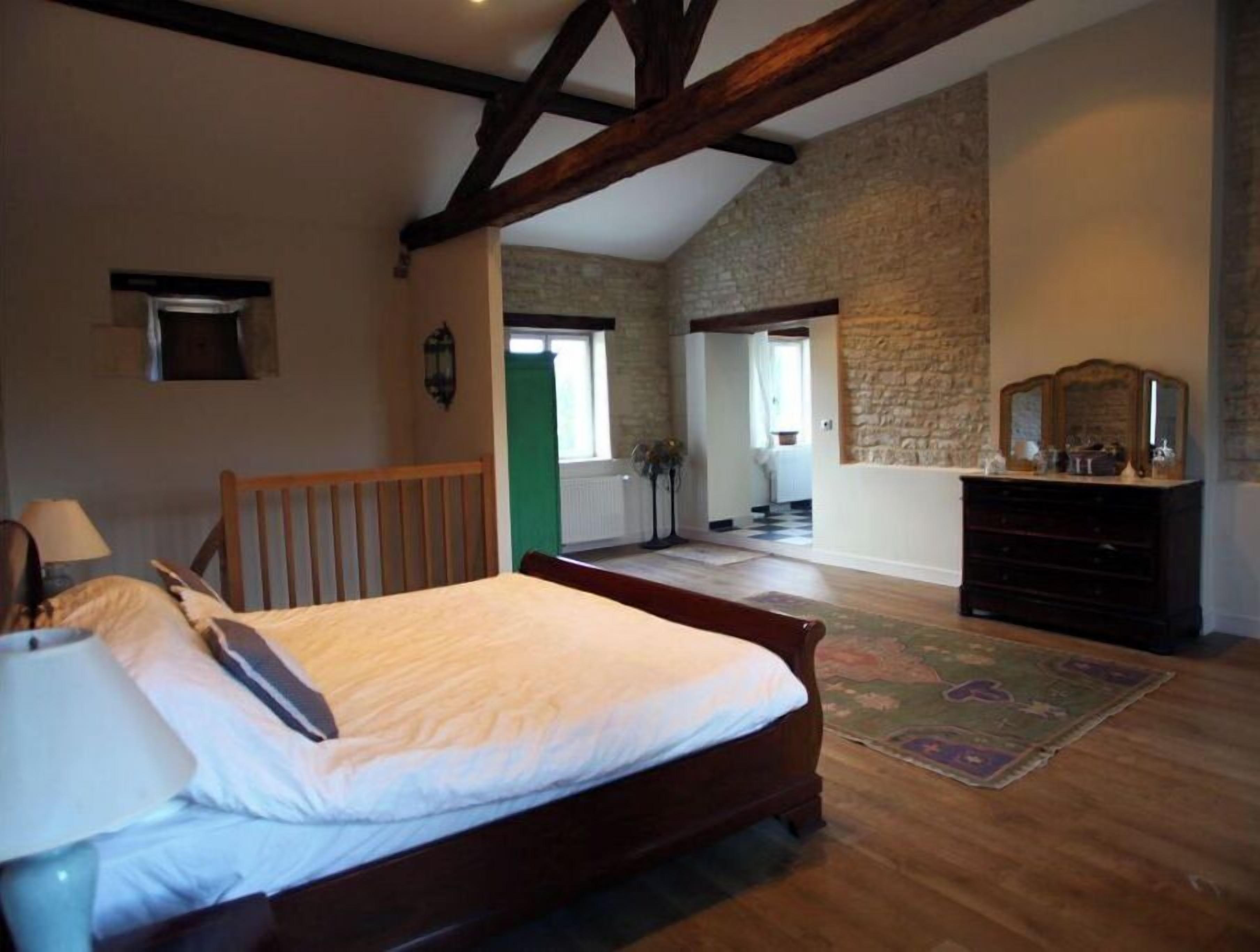 6 Schlafzimmer, Bügeleisen/Bügelbrett, Reisekinderbett, kostenloses WLAN