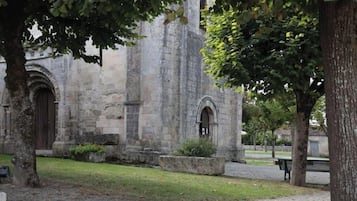 Enceinte de lâhĂ©bergement