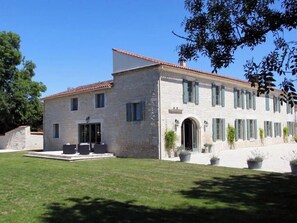 Exterior - Beautifully restored farmhouse and grounds in the heart of a picturesque village (Macqueville)