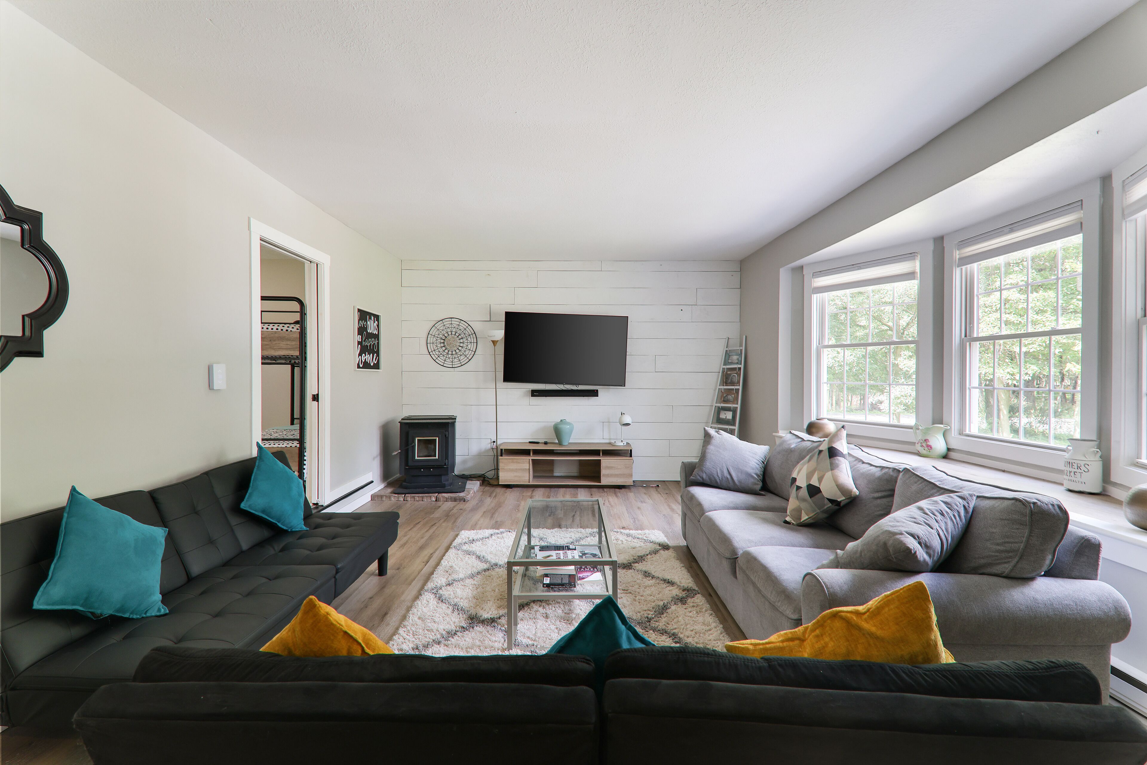 Smart TV, fireplace, foosball, books