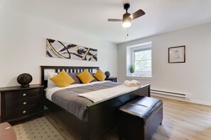 5 habitaciones, tabla de planchar con plancha y cuna de viaje