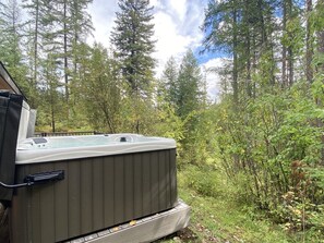 House (LL1425) | Exterior