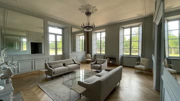 Apartamento, baño privado (Château ISMH) | Interior