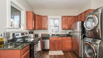 House, Multiple Beds (216. W. Myrtle St.) | 4 bedrooms, desk, free WiFi, bed sheets