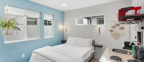 Standard Room | Individually decorated, free WiFi, bed sheets