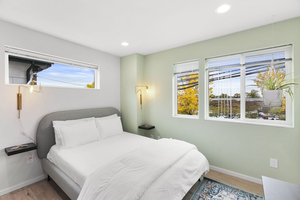 Standard Room | Individually decorated, free WiFi, bed sheets