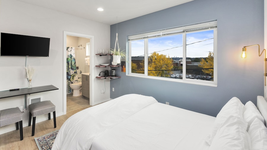 Ballard's sweet suites