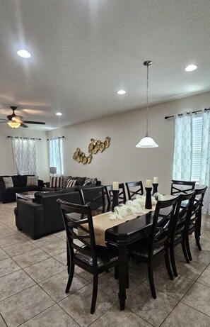 Interior - Disney Adventure 4Bdm 3b Private Pool (Kissimmee)