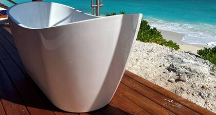 IslandChicBeachFrontHome!StunningViews-Pool,OutdoorKitchen,Reef,Mini BballCourt