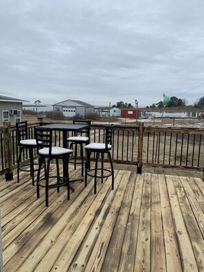 屋外ダイニングエリア