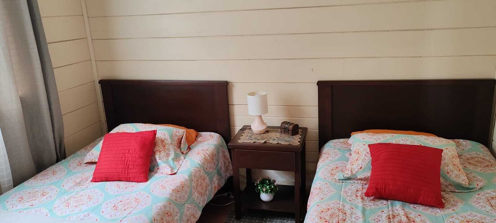 2 chambres, bureau, fer et planche à repasser, Wi-Fi gratuit