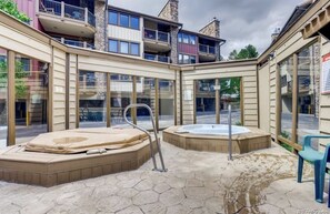 Apartment, Mehrere Betten, Poolzugang | Außen-Whirlpool