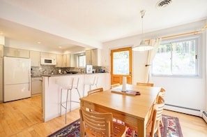 Residenza, letti multipli, patio | Ristoranti