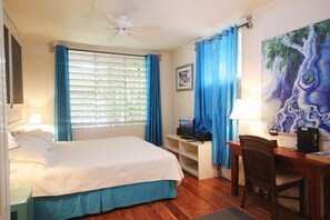 3 habitaciones, decoración personalizada y muebles diferentes