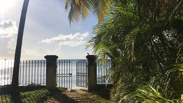 House, 2 Bedrooms | Property grounds