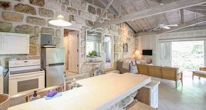 Charming 2-Bed Cottage By Beach by BSL Rentals