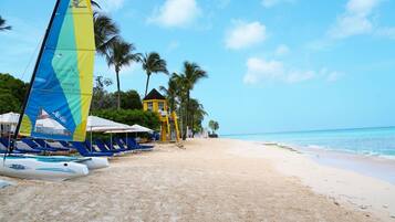 Villa, 3 Bedrooms | Beach