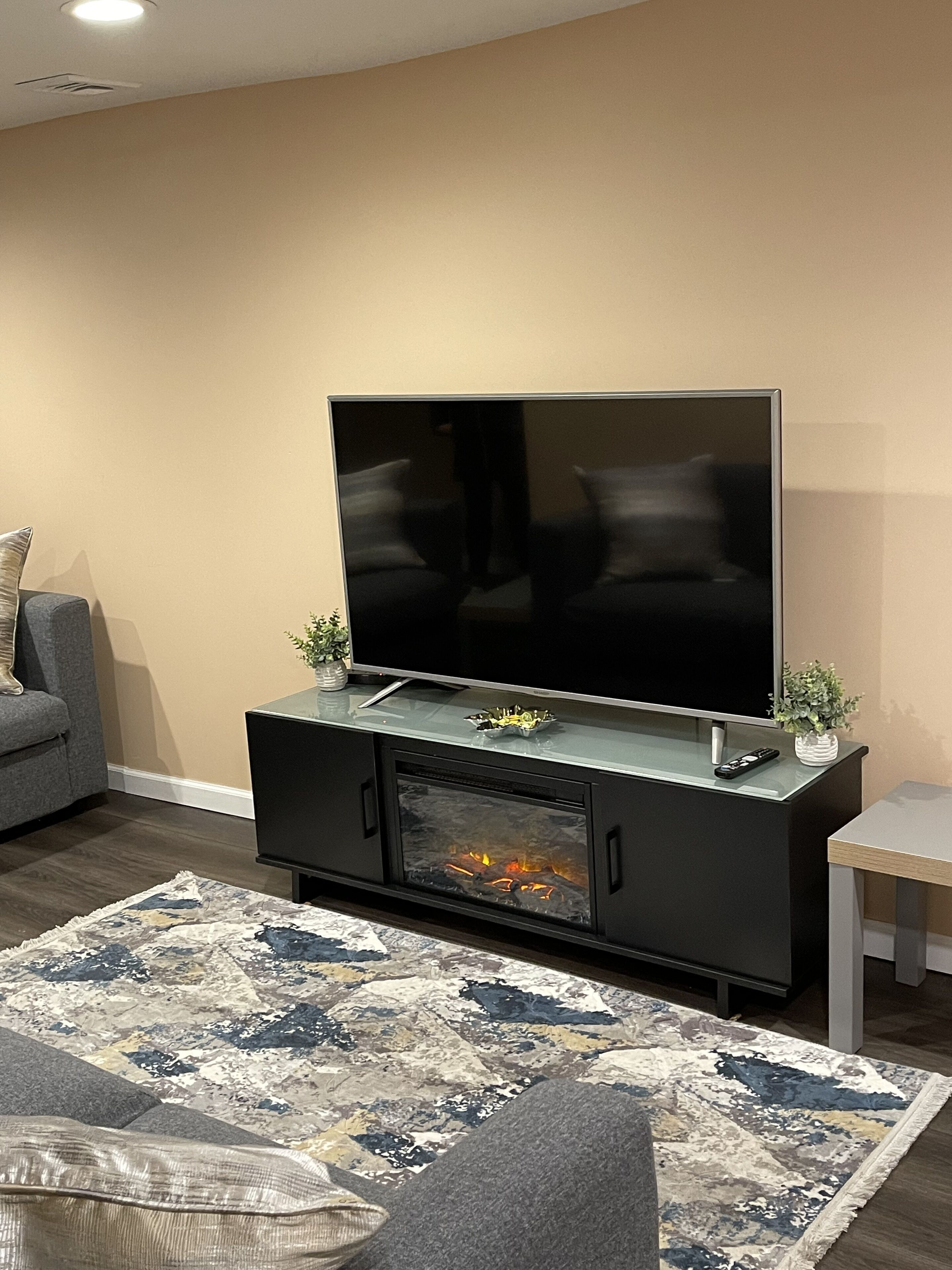 TV connectée, cheminée