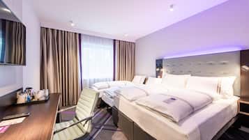 Standard Quadruple Room | Soundproofing, free WiFi