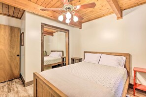 3 bedrooms, iron/ironing board, Internet, bed sheets