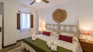 4 habitaciones, cuna de viaje y wifi 