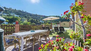 Outdoor dining - Villa El Tinao Frigiliana by Ruralidays (Málaga)