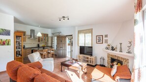 TV, fireplace, ping pong - Villa El Tinao Frigiliana by Ruralidays (Málaga)