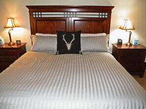 2 bedrooms, desk, iron/ironing board, free WiFi