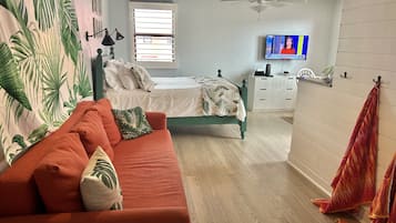 Iron/ironing board, free WiFi, bed sheets