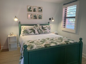 1 bedroom, iron/ironing board, free WiFi, bed sheets