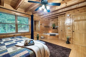 2 bedrooms, desk, iron/ironing board, WiFi