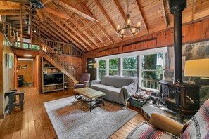 TV connectée, cheminée