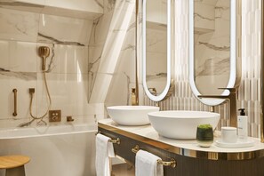Designer toiletries, hair dryer, bathrobes, slippers - ANDAZ PRAGUE, BY HYATT (Prague)